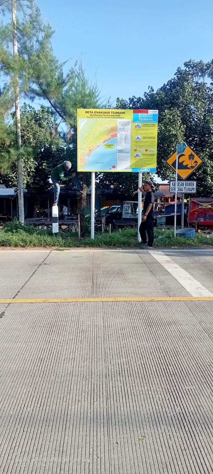 Daerah evakuasi area TPI Kemiren dan RW 16 Tegalkamulyan