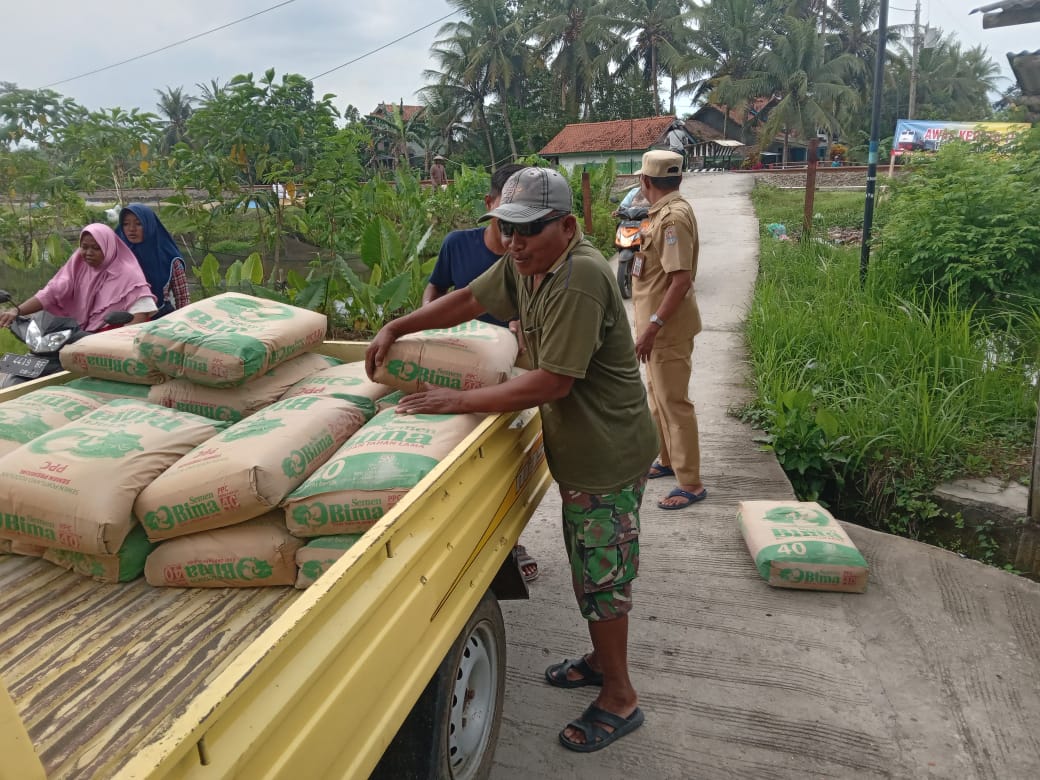 Desa Mulyadadi, Cipari