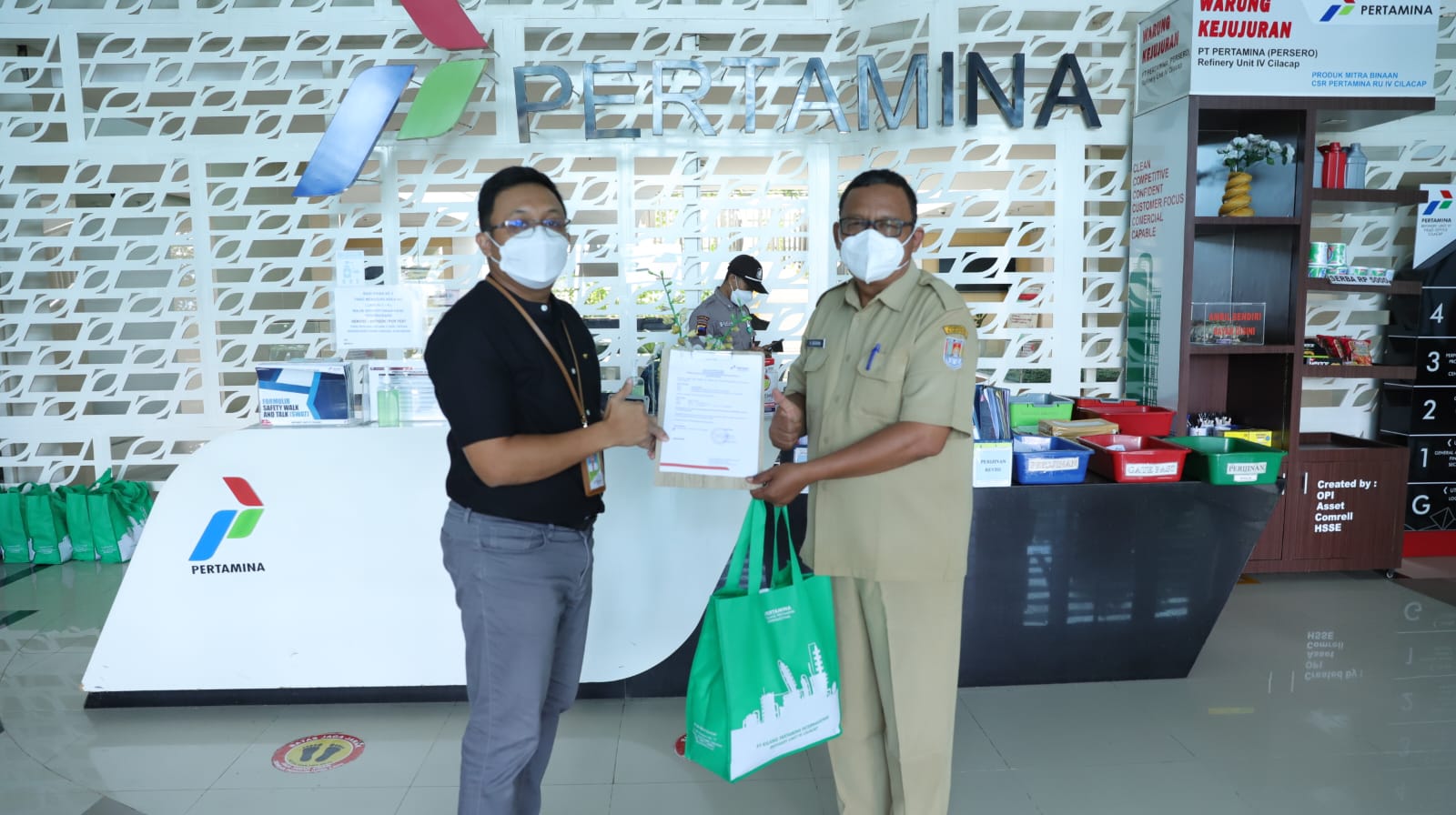 Kantor Kelurahan Lomanis Kec. Cilacap Tengah