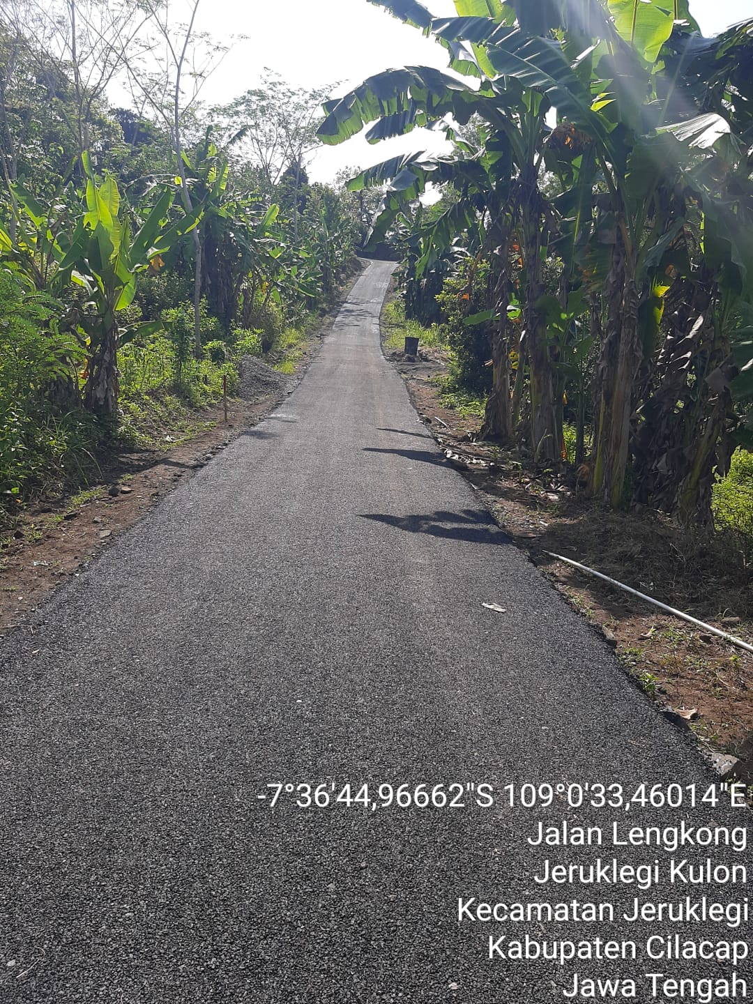 Pengaspalan Jalan Jeruk legi Kulon