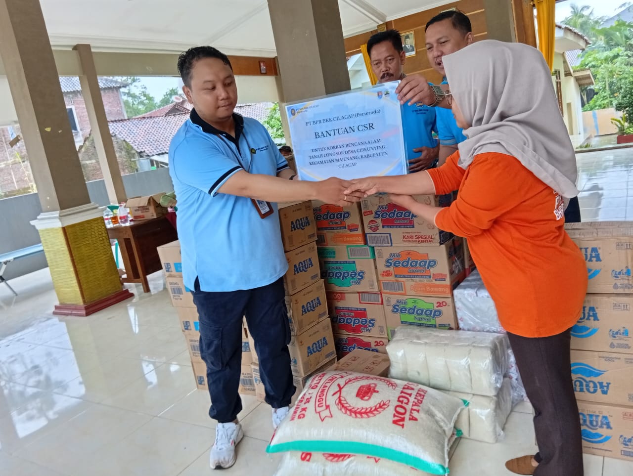 Korban Bencana Alam Tanah Longsor Desa Cibeunying Majenang