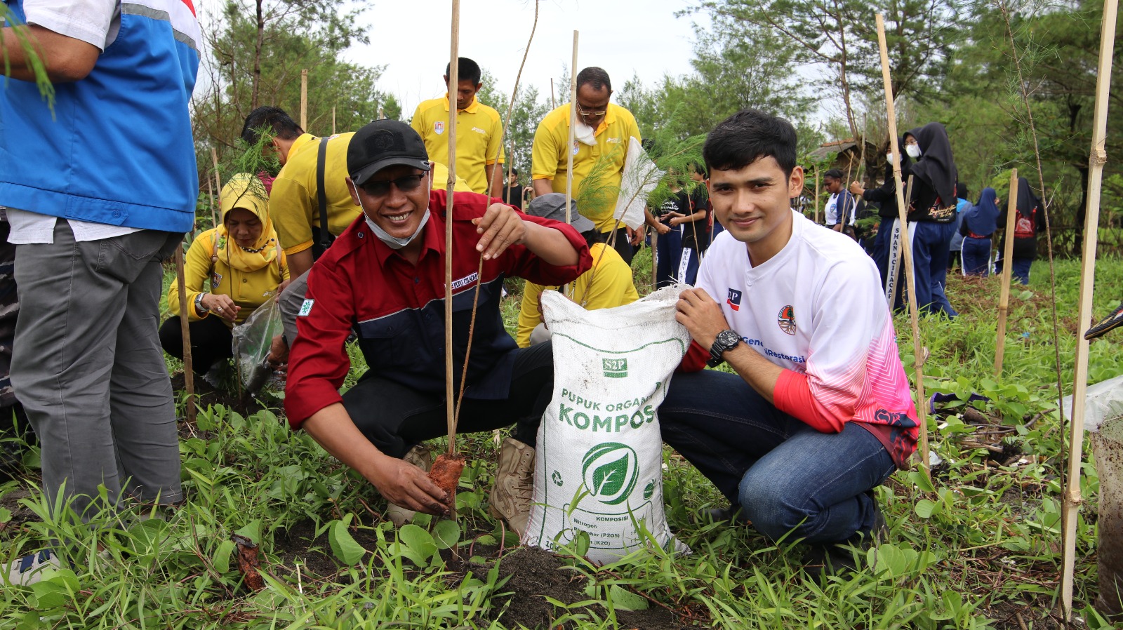 Masyarakat desa Menganti