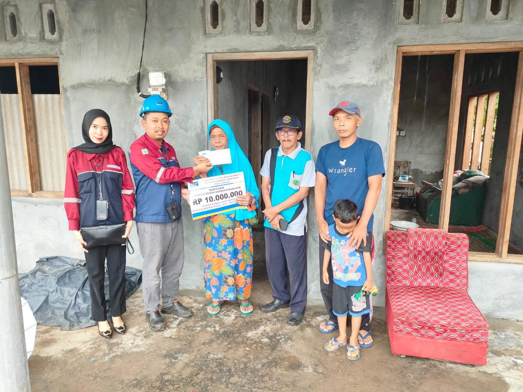 Ibu Romlah Desa Kuripan
