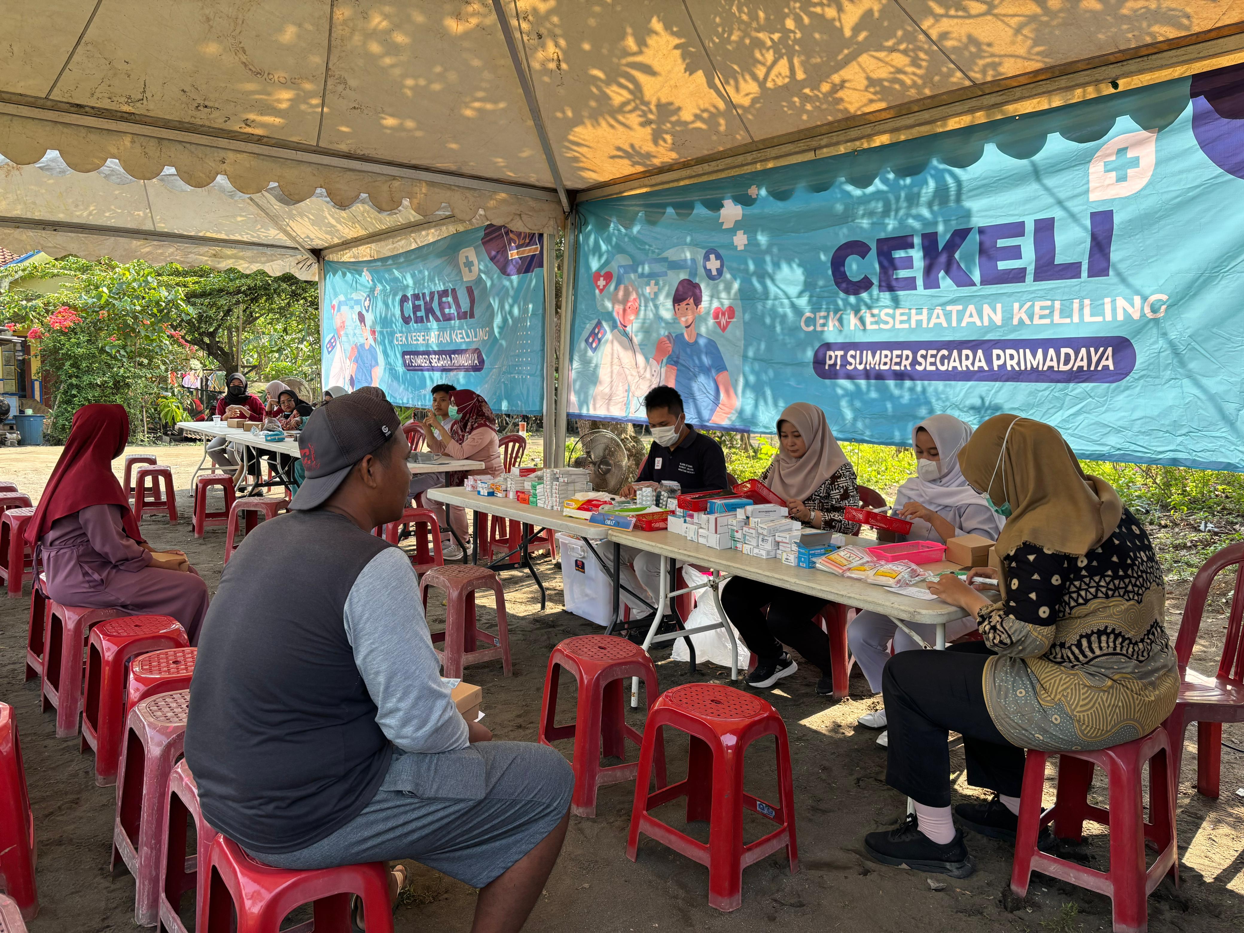 Warga di Desa Slarang, Desa Menganti, dan Desa Karangkandri