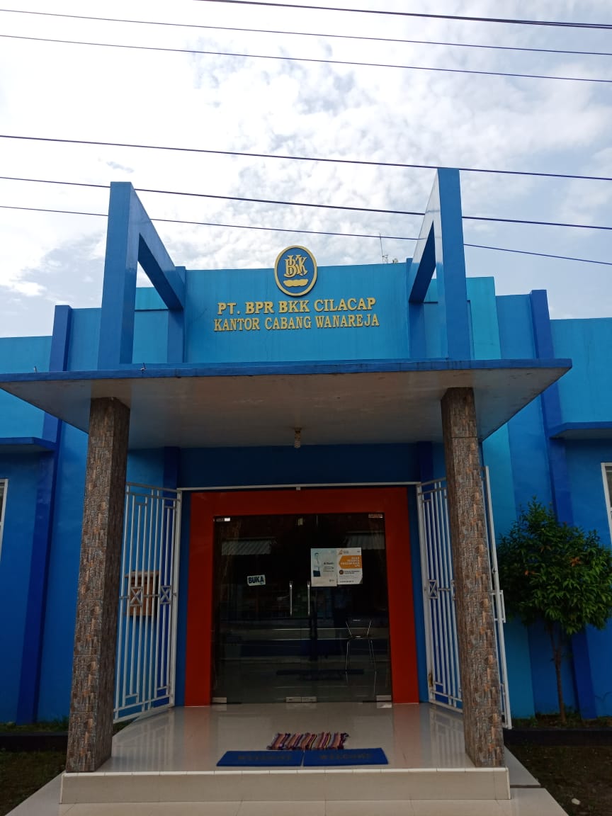 Bantuan Isoman Sriyati, Indra Dan Arifian