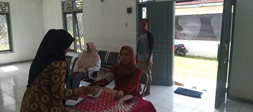 karyawaan perusahaan dan masyarakat sekitar