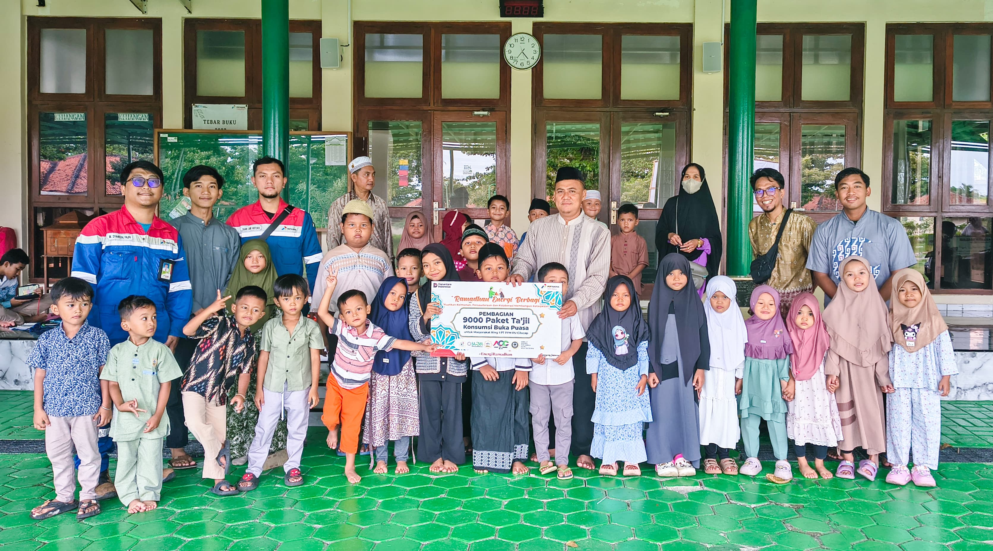 Warga di Wilayah Ring 1 melalui BDI RU IV Cilacap