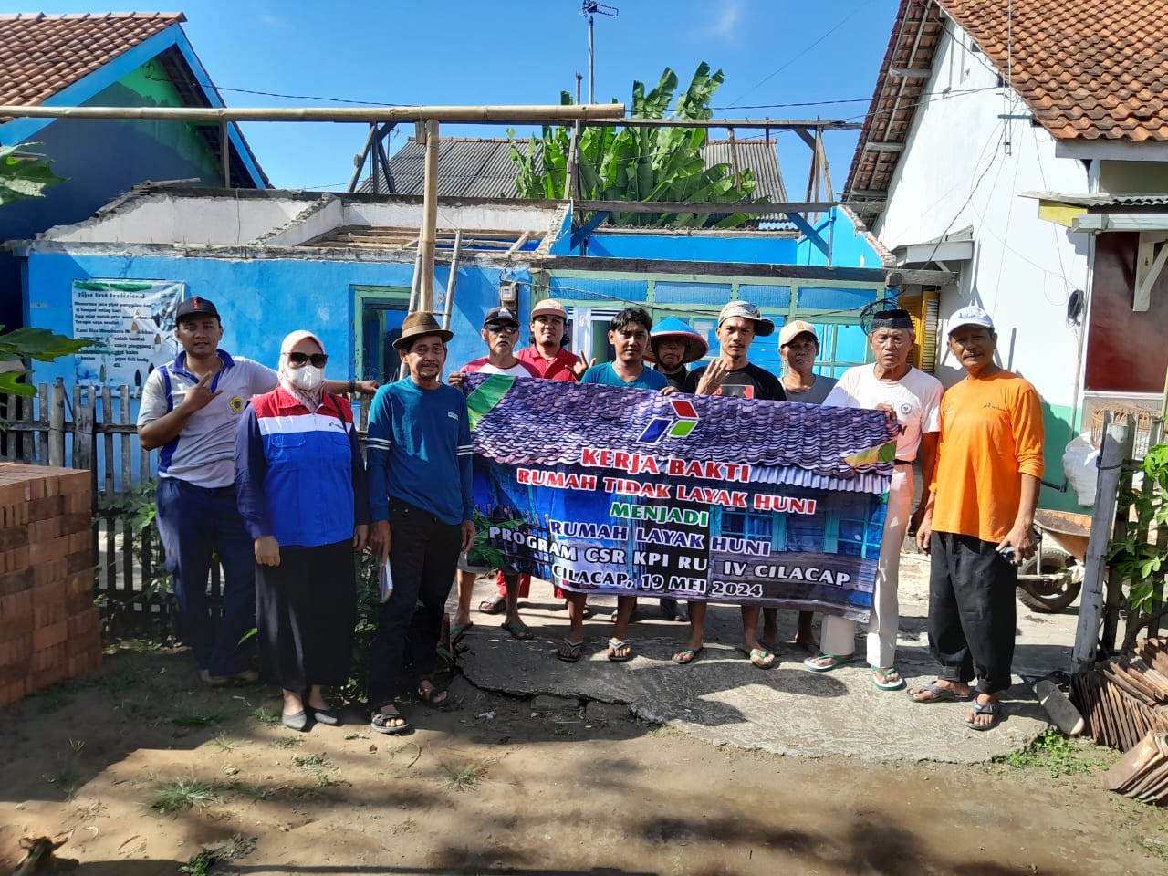 1. Sutarno, Jalan DR Cipto, RT 03 RW 01 Kelurahan Gumilir, Kecamatan Cilacap Utara
2. Kasman, Jalan DR Cipto RT 03, RW 01 Kelurahan Gumilir, Kecamatan Cilacap Utara,