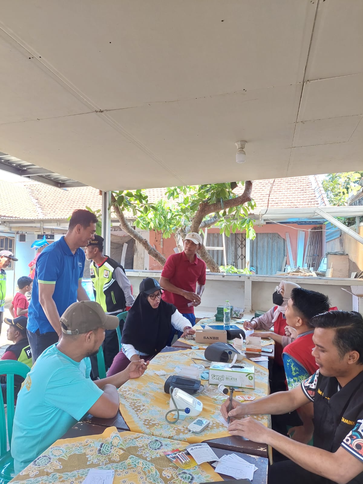 Masyarakat Kurang Mampu di Kelurahan Sidanegara