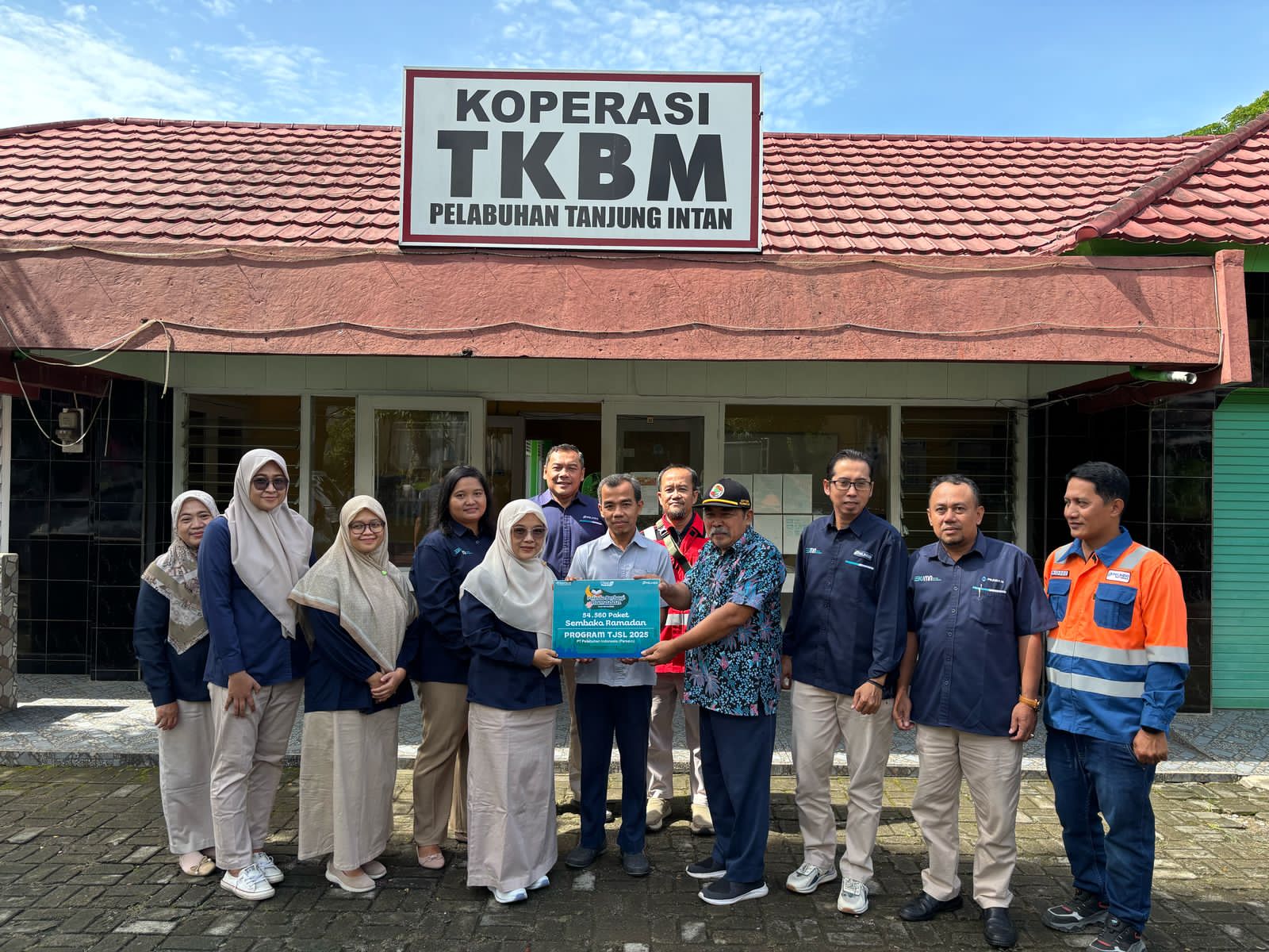 Koperasi Tenaga Kerja Bongkar Muat (TKBM) Pelabuhan Tanjung Intan