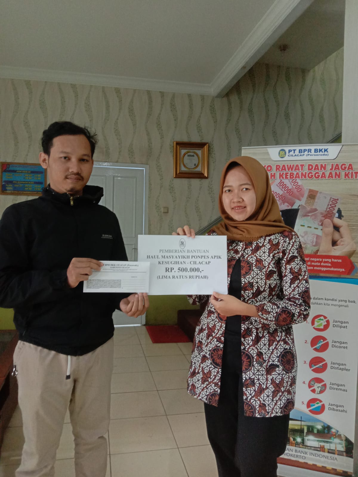 PONPES APIK KESUGIHAN