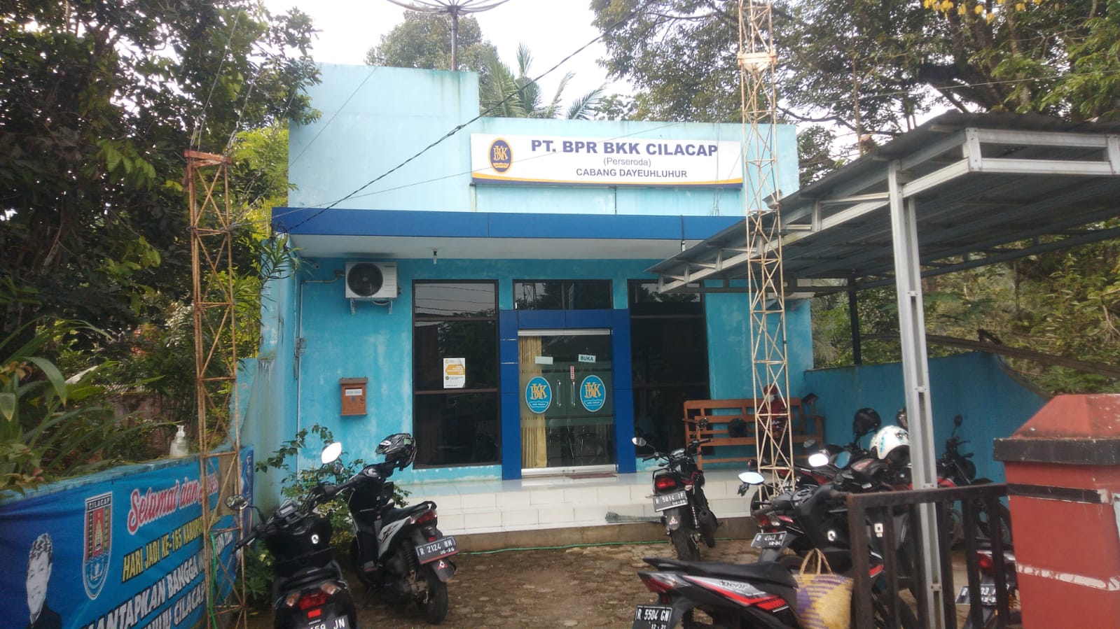 Pembelian Vitamin & Masker Cabang Dayeuhluhur