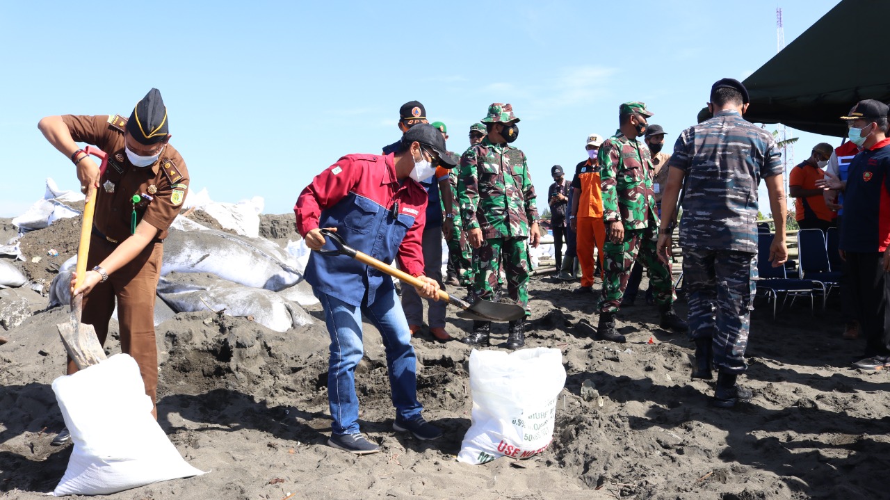 Peningkatan dan Perbaikan Fasilitas Umum Melalui Penyediaan Sarana Prasarana