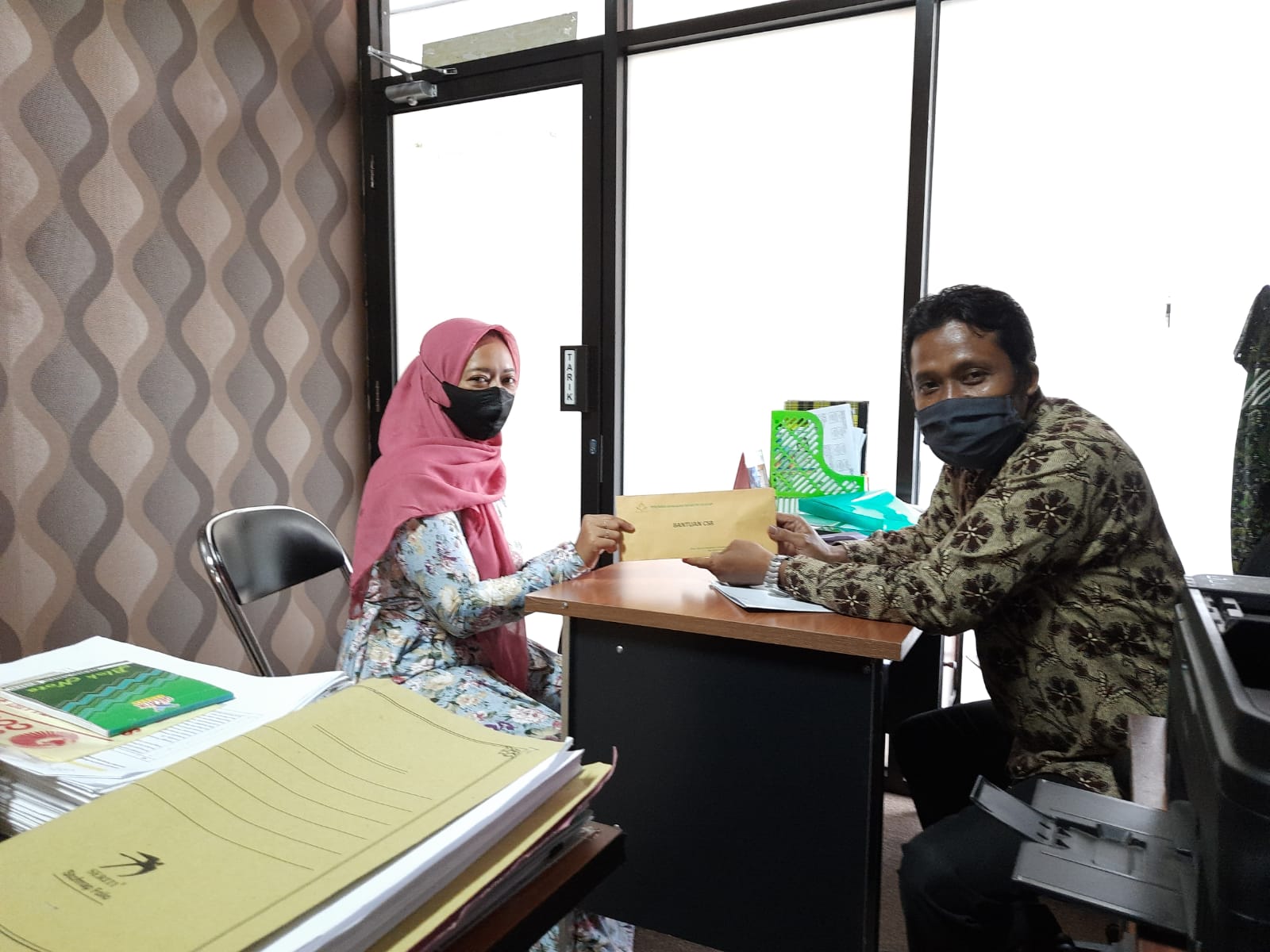 Renovasi MCK Ibu Sugiyanti di Lomanis