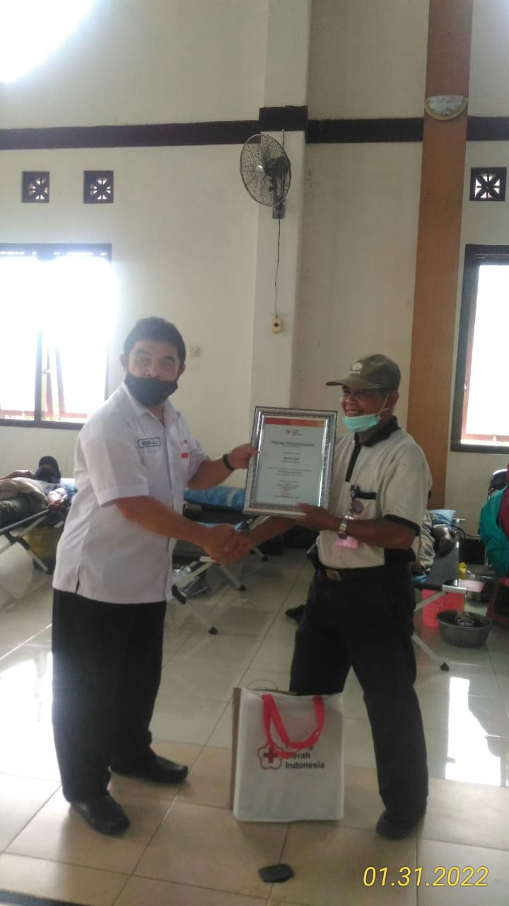 Donor darah rutin pada bulan Januari 2022