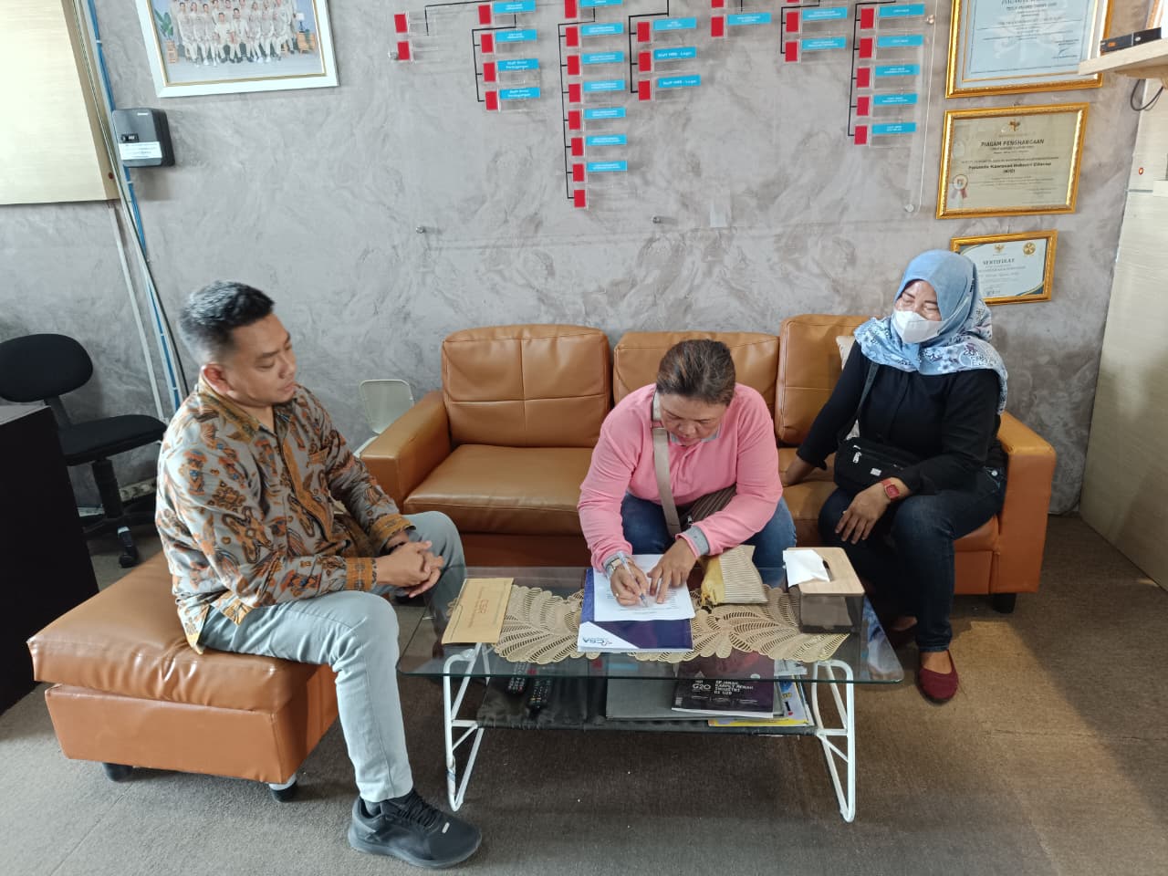 Panitia Peringatan Kegiatan HUT RI ke 80 di rw 002 Kelurahan Sidakaya Kabupaten Cilacap