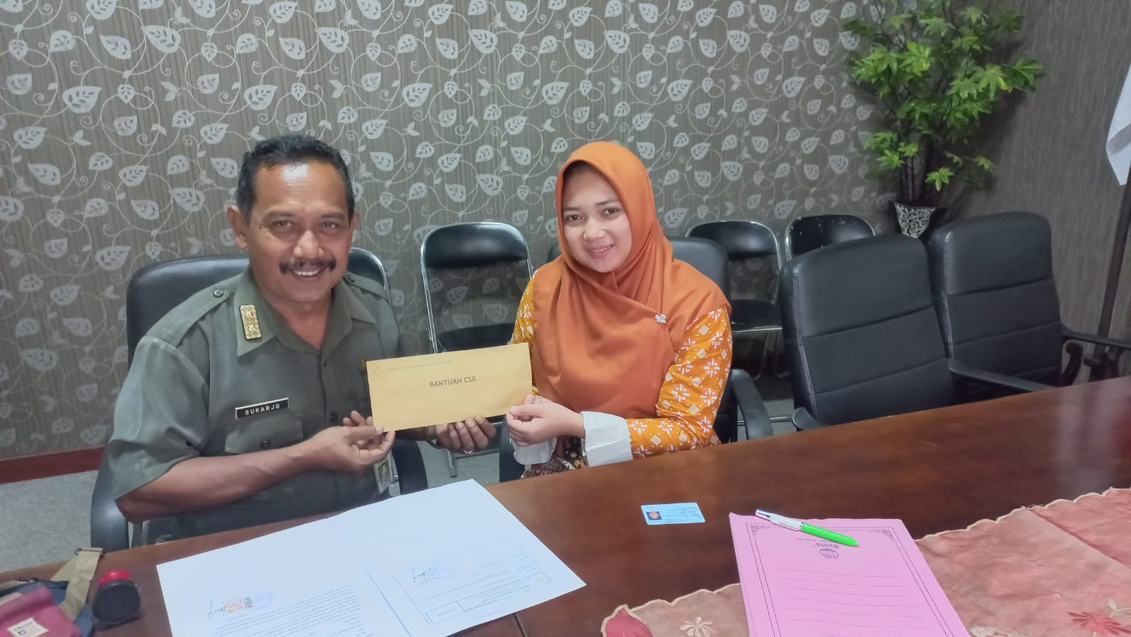 Warga Kelurahan Lomanis 