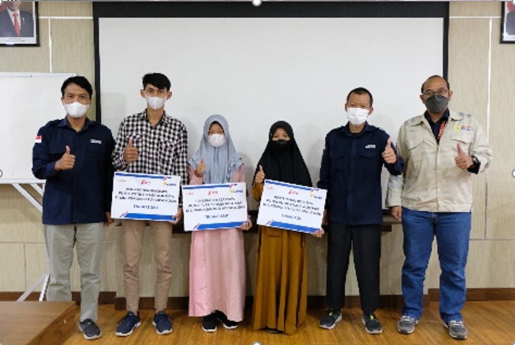 Bantuan Beasiswa Untuk Putra Putri Tenaga Alihdaya 