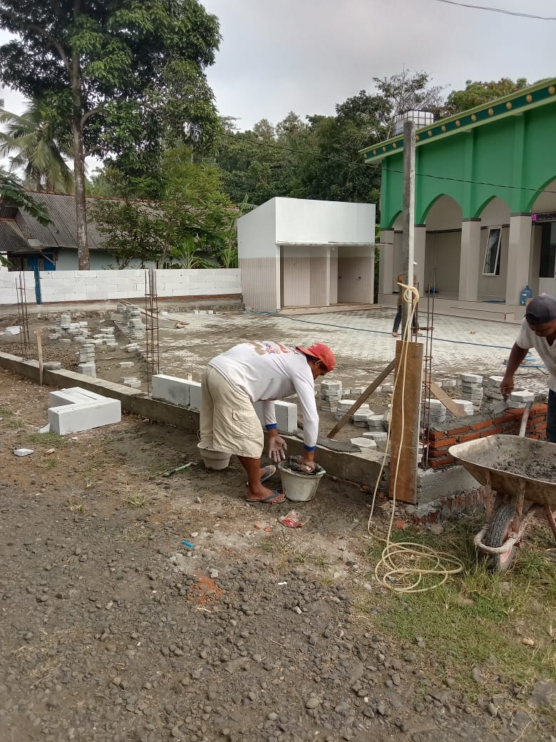 Masjid Al-Muqorrob, Kutawaru