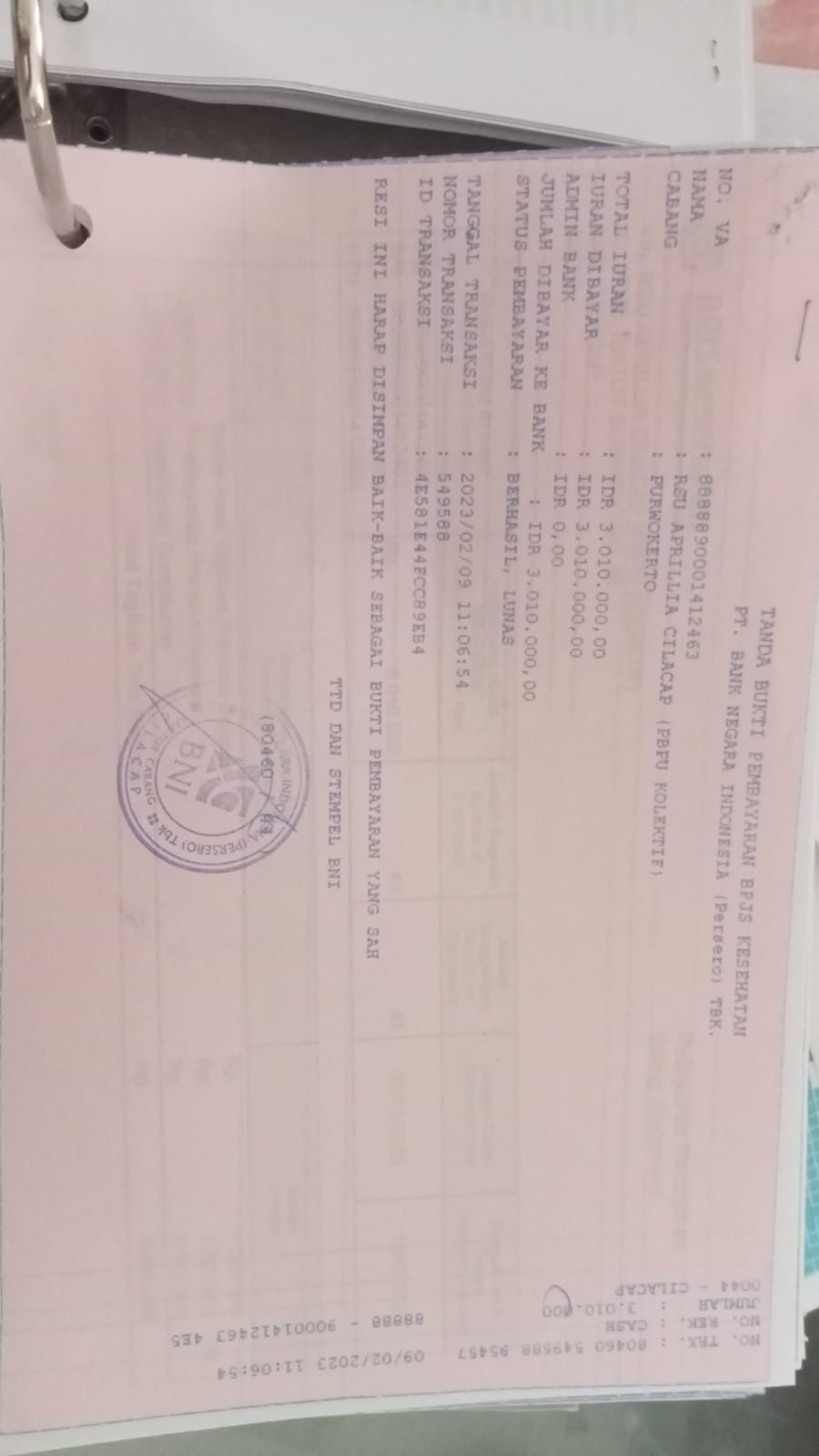 Warga Kecamatan Cilacap Tengah sekitar RSU Aprillia