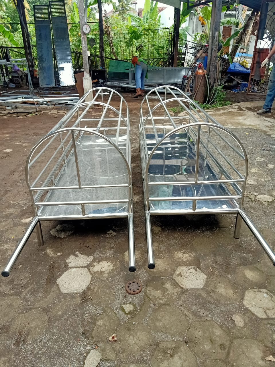 Pembuatan Keranda Jenazah