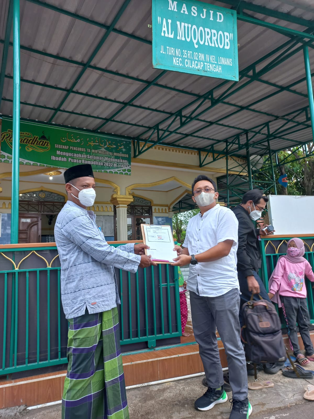 Masjid Al-Muqorob, Kelurahan Lomanis Kec. Cilacap Tengah
