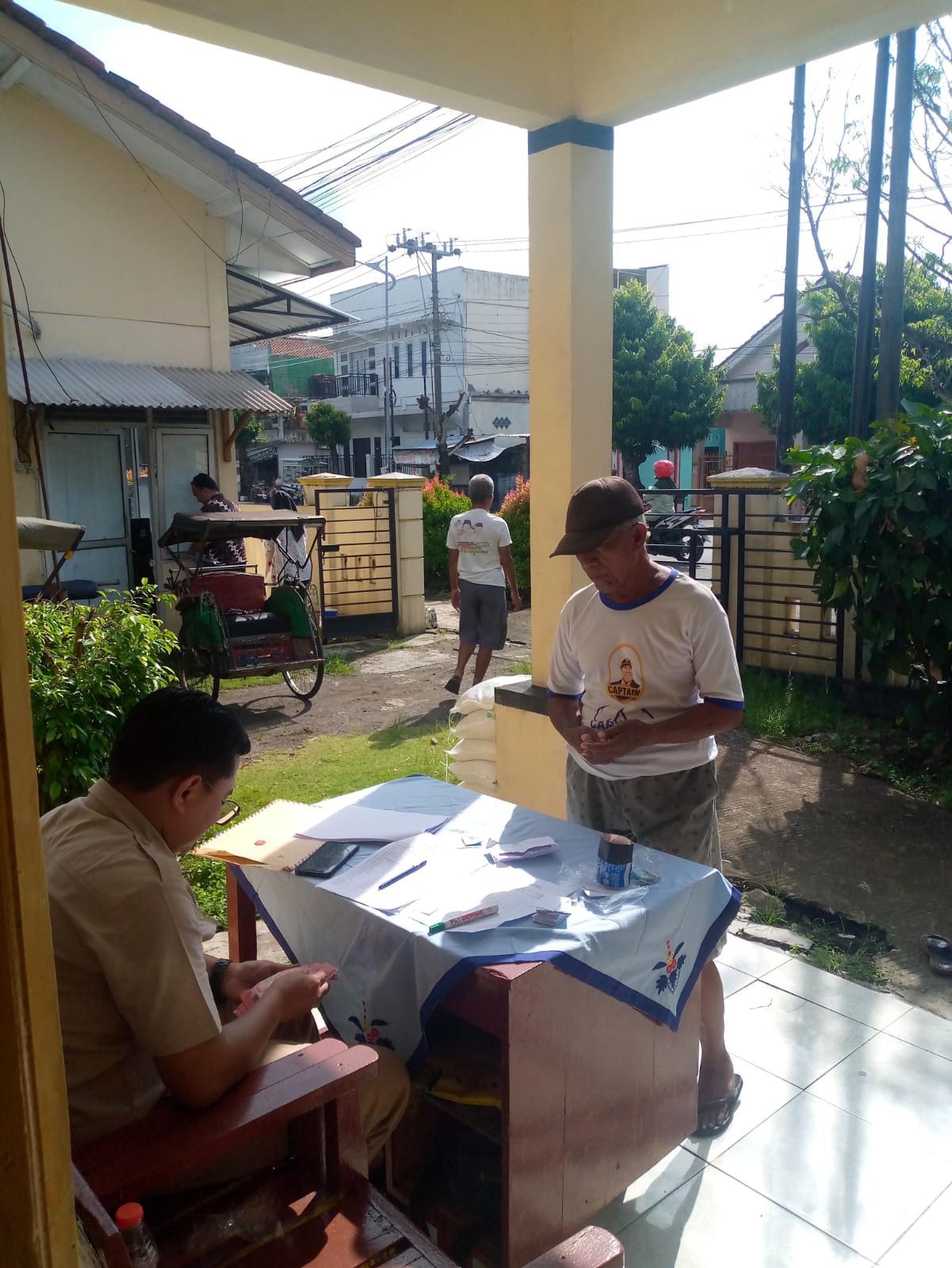 MASYARAKAT PRA SEJAHTERA