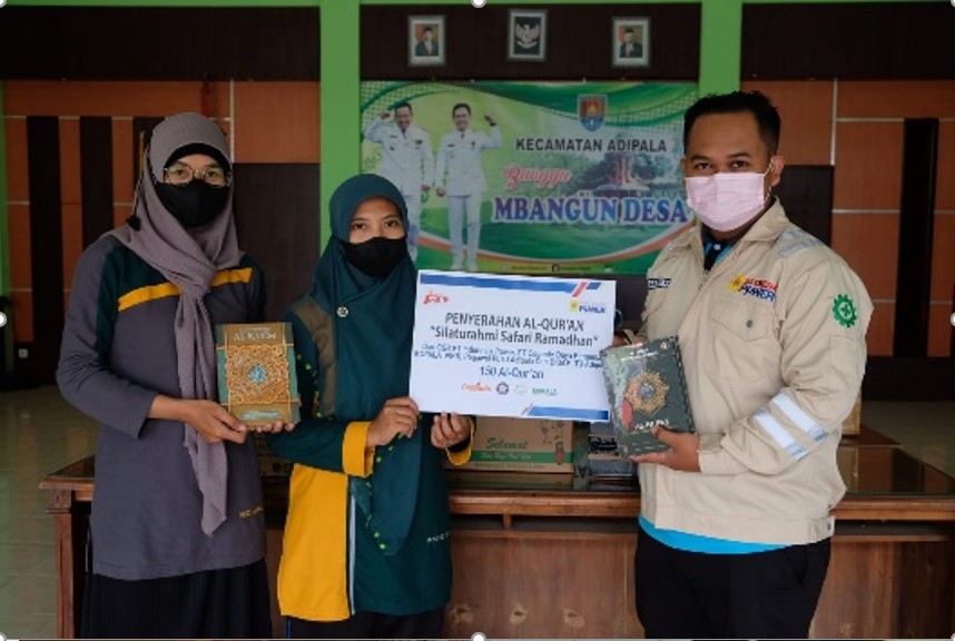 Support  Al - Quran Untuk PKK Kecamatan Adipala dalam kegiatan safari ramadan pembagian alqur'an di musola dan masjid di sekitar Kec Adipala