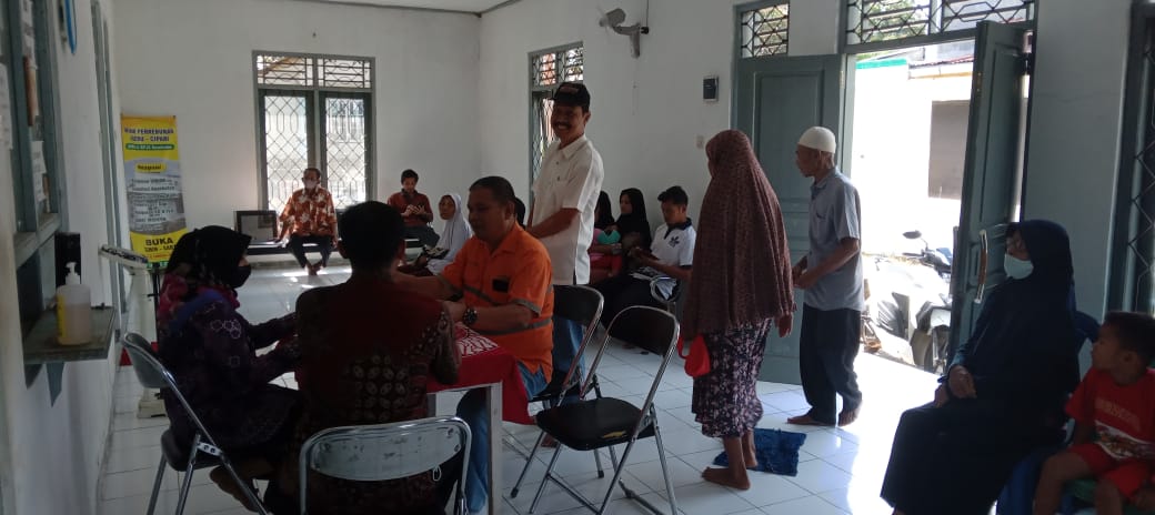 karyawaan perusahaan dan masyarakat sekitar perusahaan