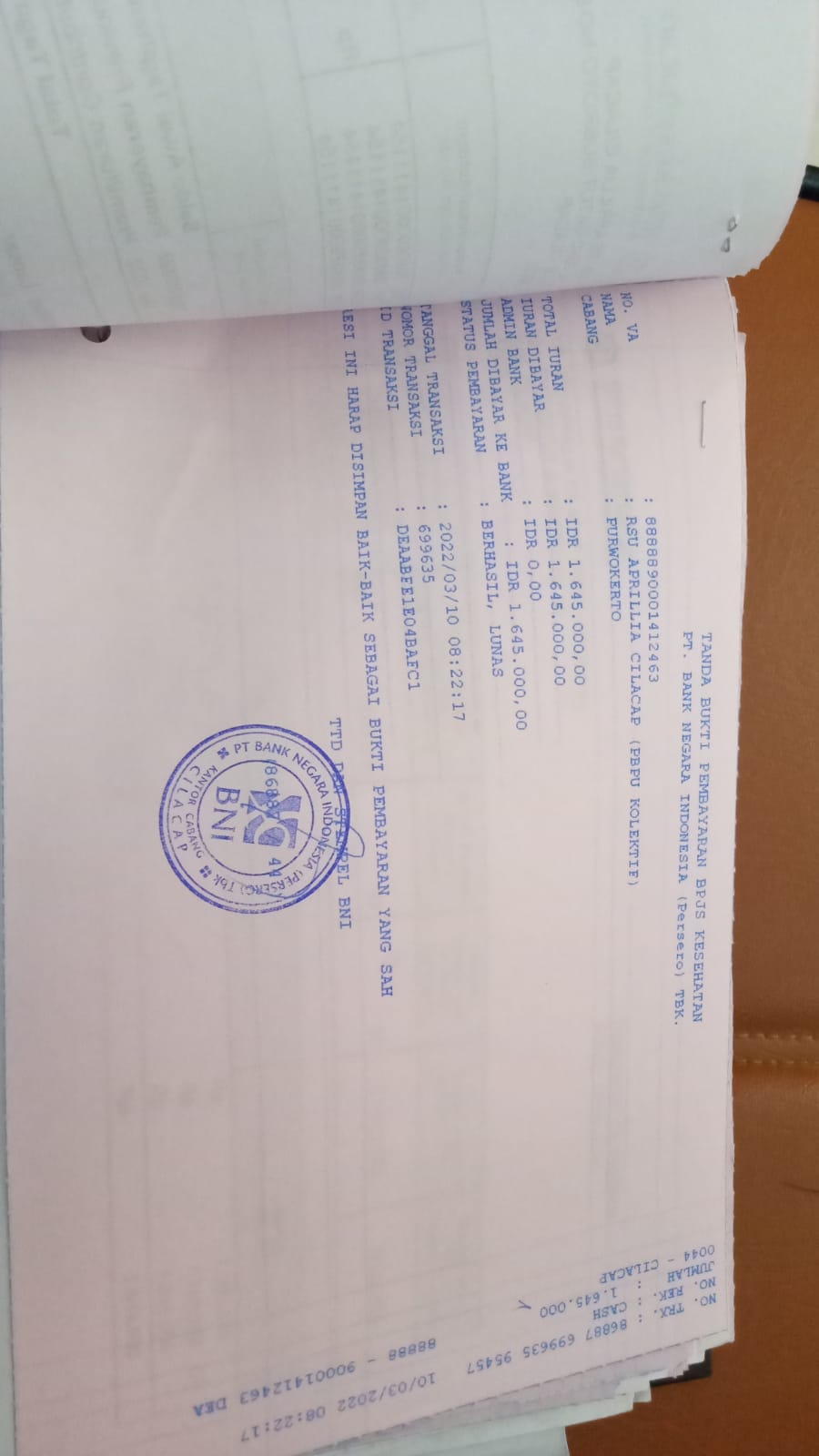 Warga Kecamatan Cilacap Tengah sekitar RSU Aprillia