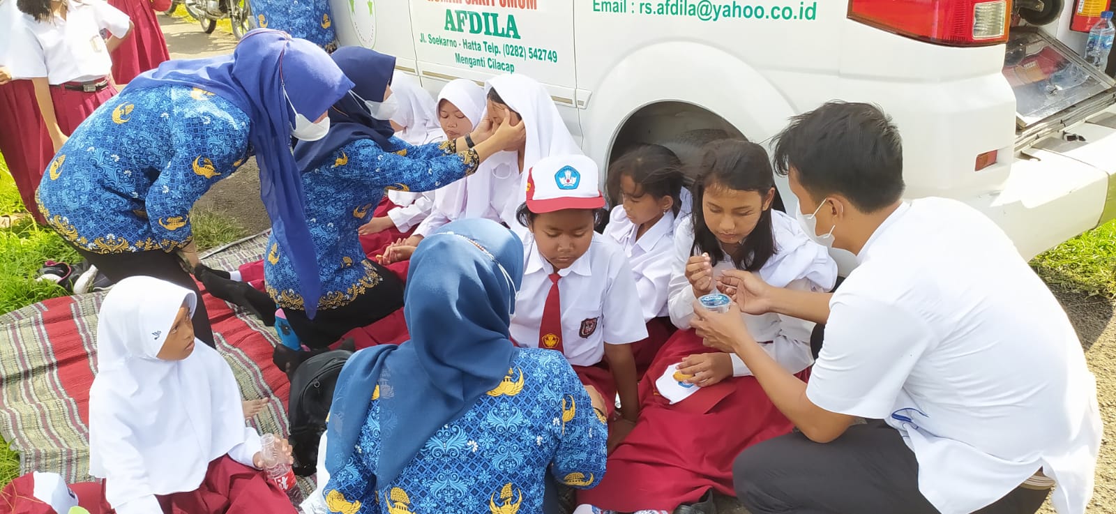  siswa - siswi SD dan SMP di Wilayah Desa Menganti dalam acara rangka upacara 17 Agustus 2022