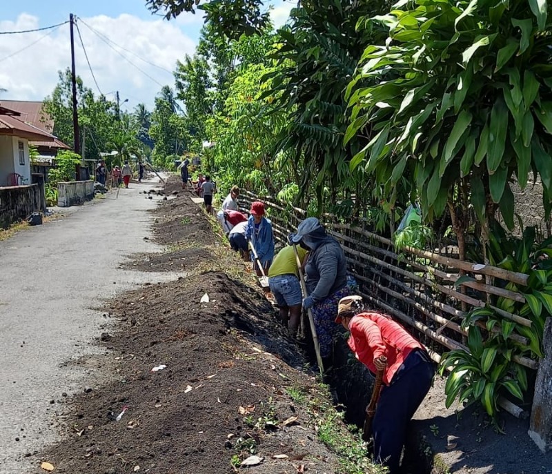 Masyarakat Desa Karangrena Kec. Maos