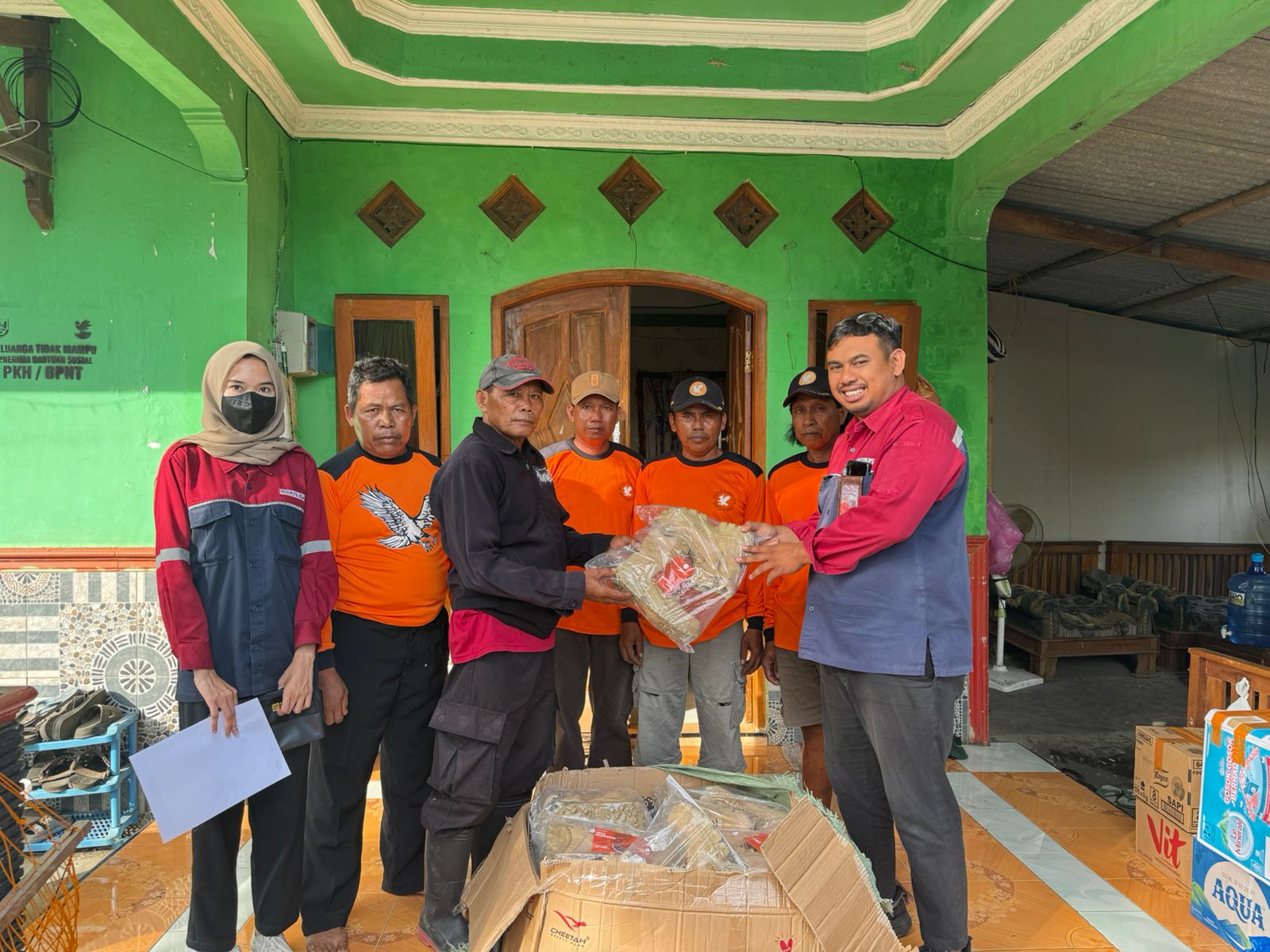 Relawan Elang Putih TPI Menganti Kisik 