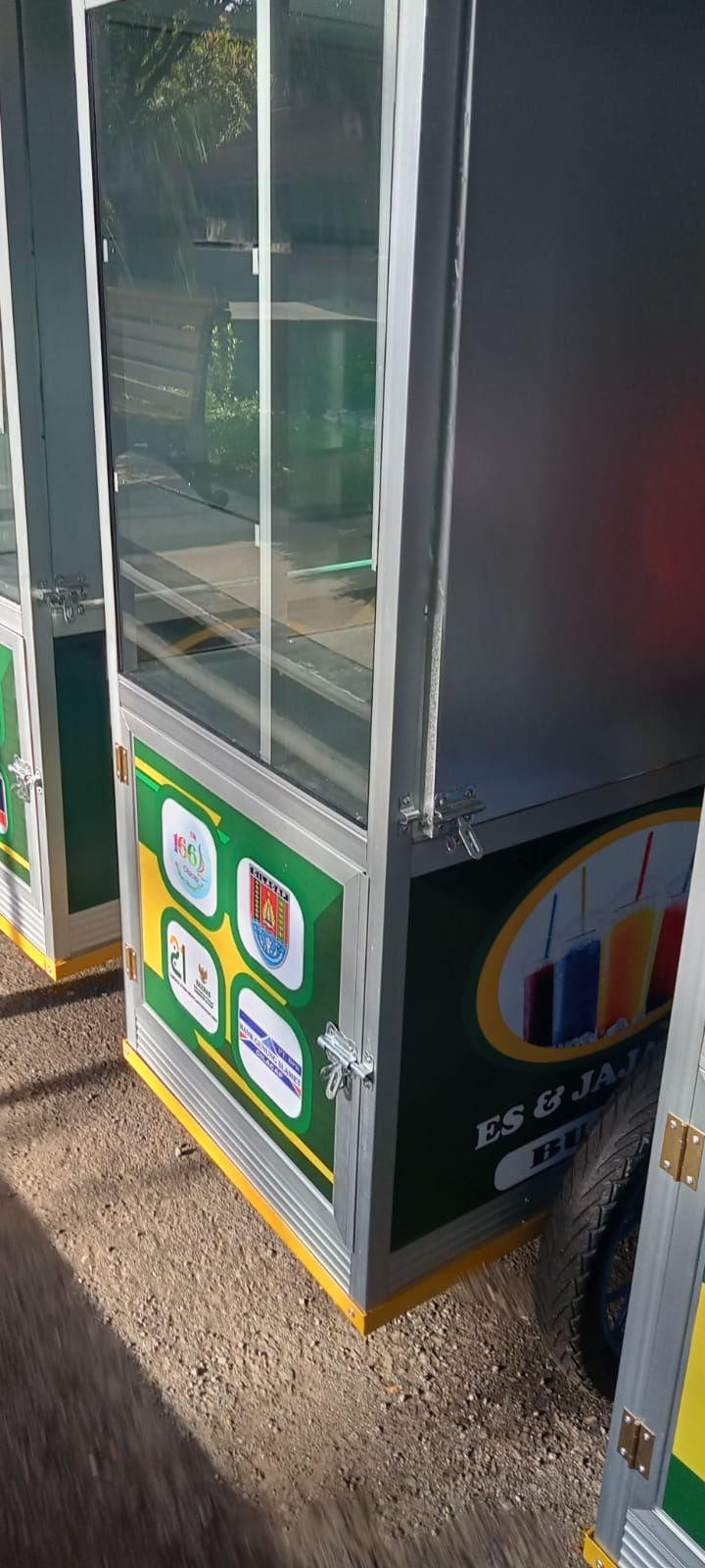 Bantuan Gerobak Dagang