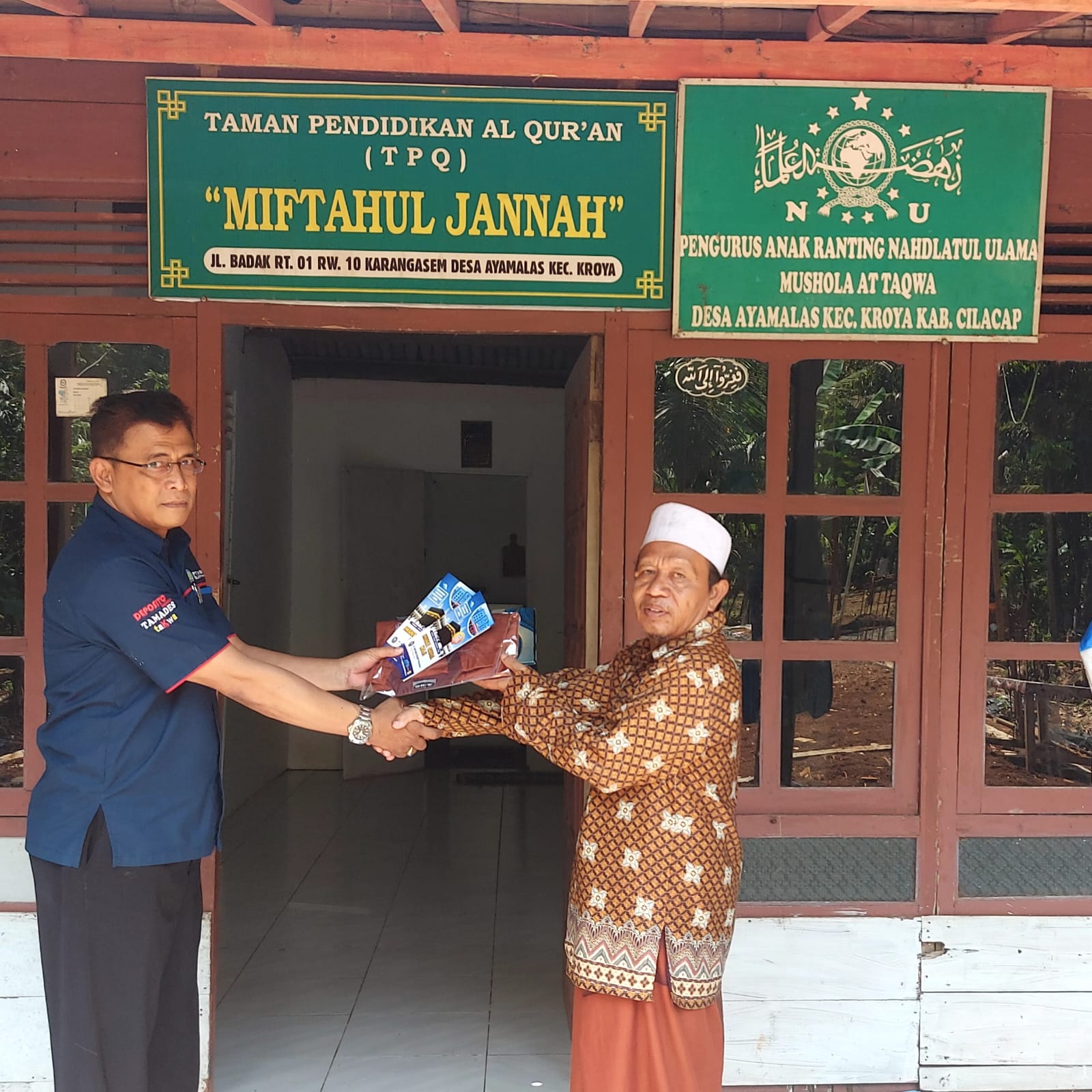 MASYARAKAT DI KABUPATEN CILACAP