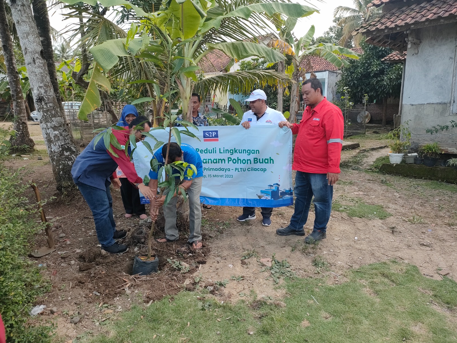 Masyarakat Dusun Semampir Desa Slarang dan Ketapang Kencana