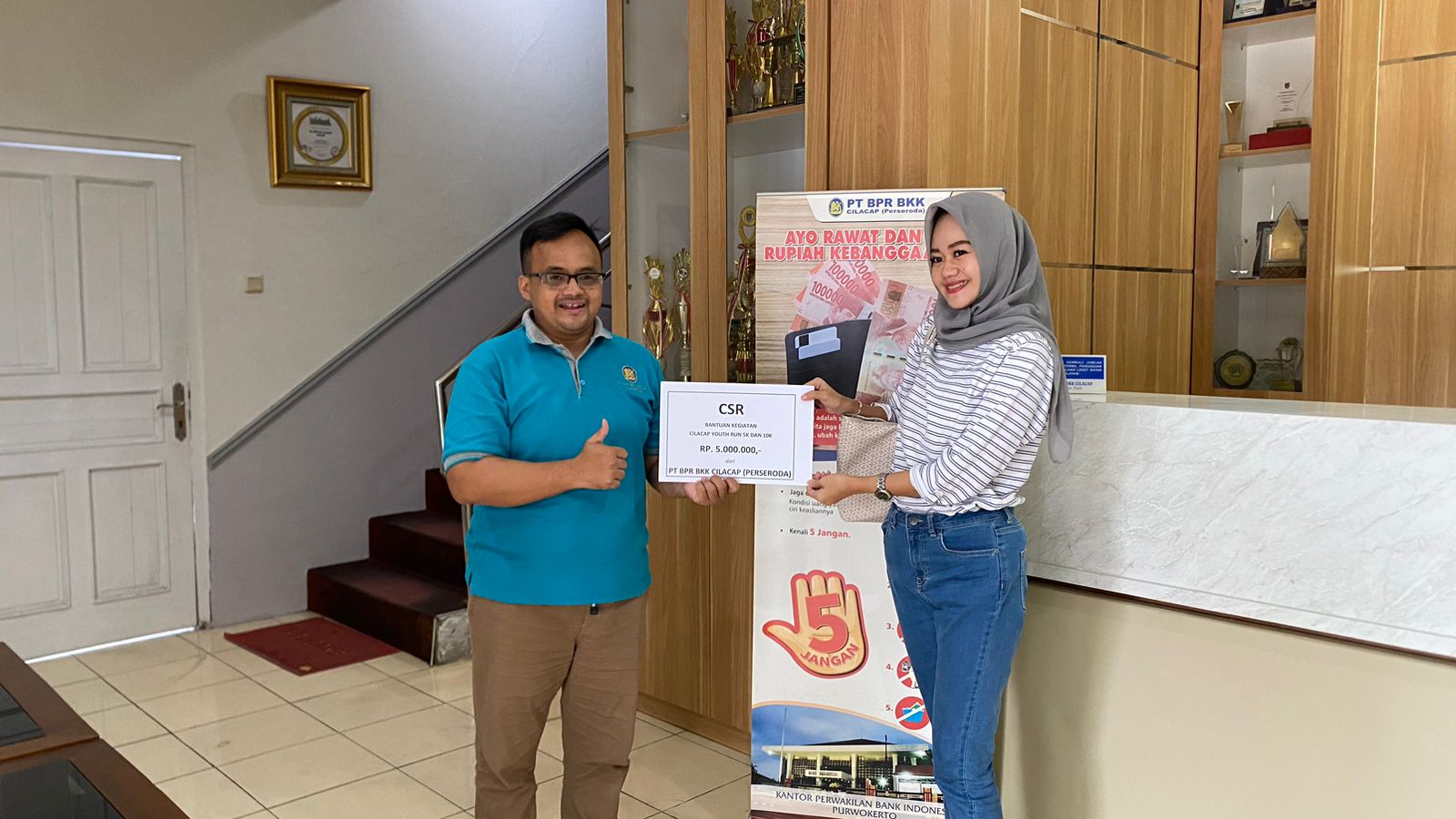 Panitia kegiatan Cilacap Youth Run 5K & 10K Kabupaten Cilacap