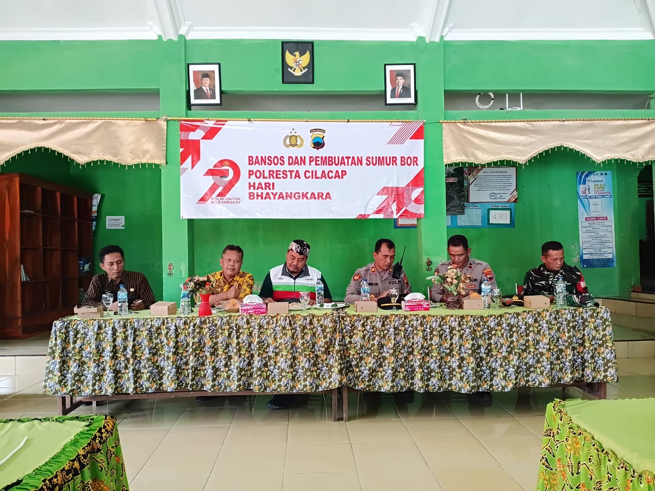 Dukungan Paket Sumur Bor untuk Masyarakat Desa Mandala dalam rangka Hari Bhayangkara, Kerjasama SBI dan Polresta Cilacap