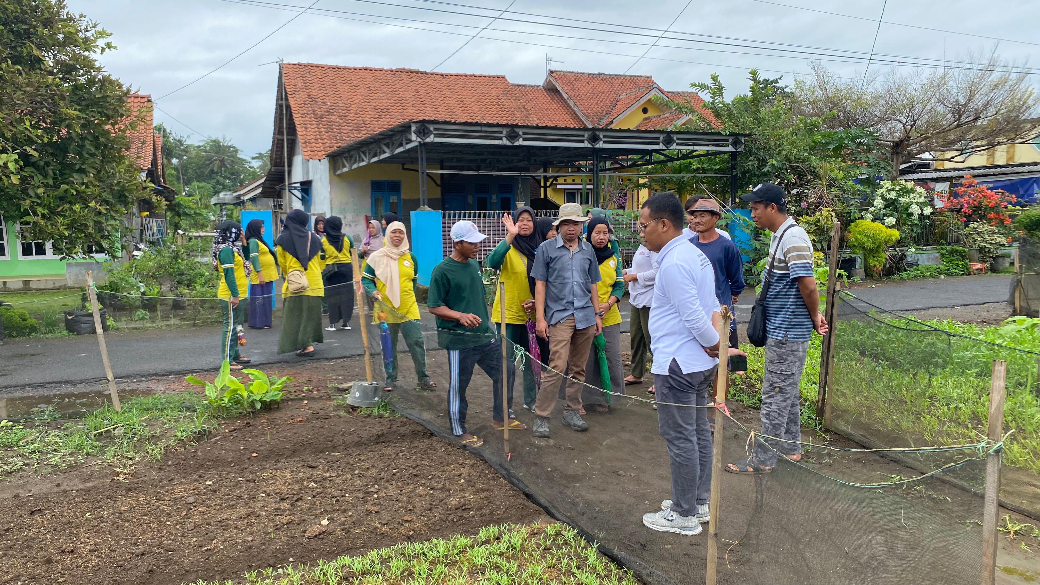 Masyarakat Dusun Nusa Indah, Desa Menganti