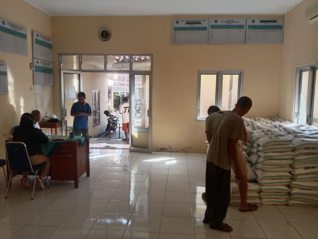 Masyarakat pra sejahtera Kel. Tambakreja