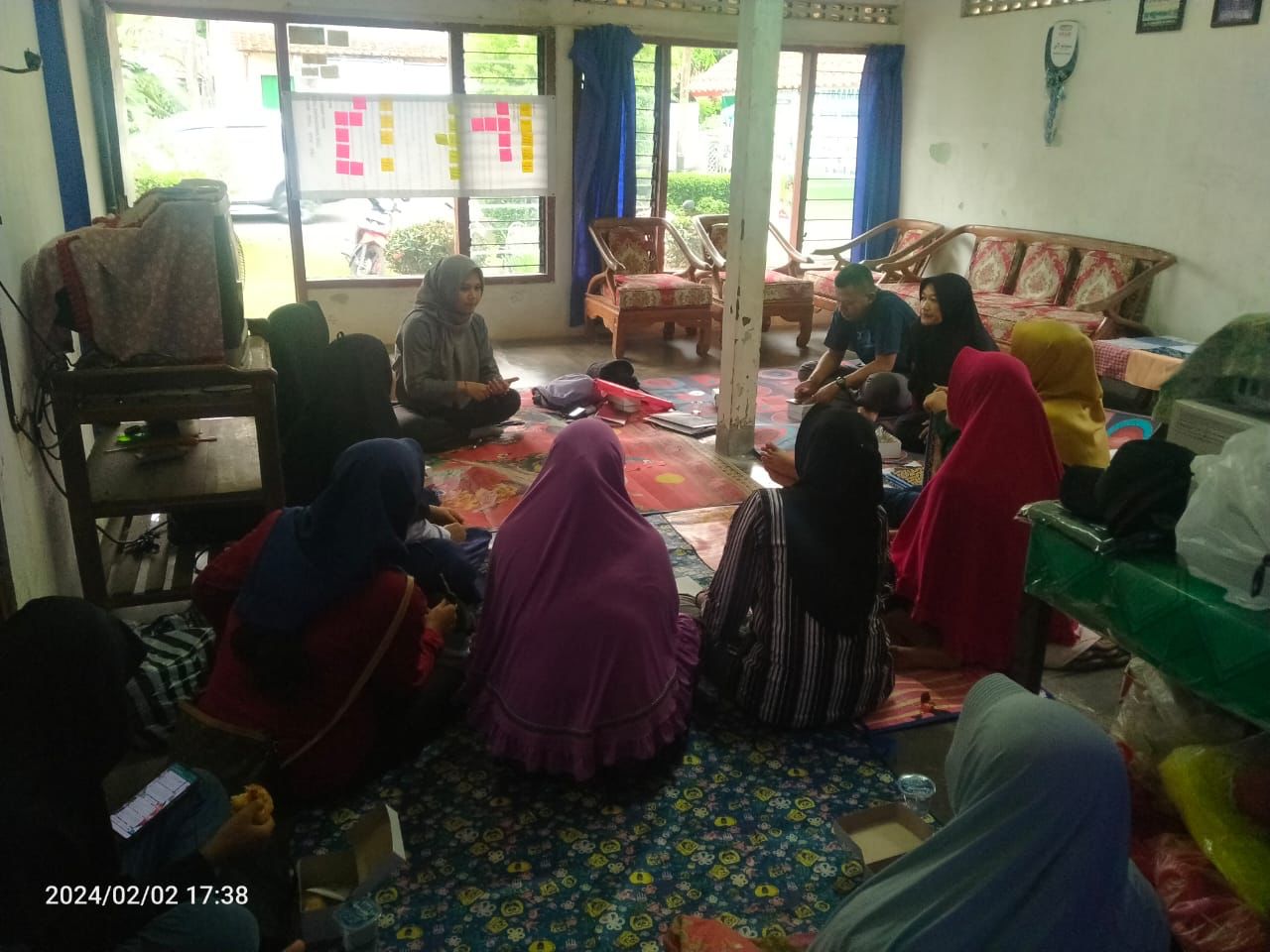 Kelompok Pengurus Bank Sampah Berkah Bersama RW 06 Karangtalun