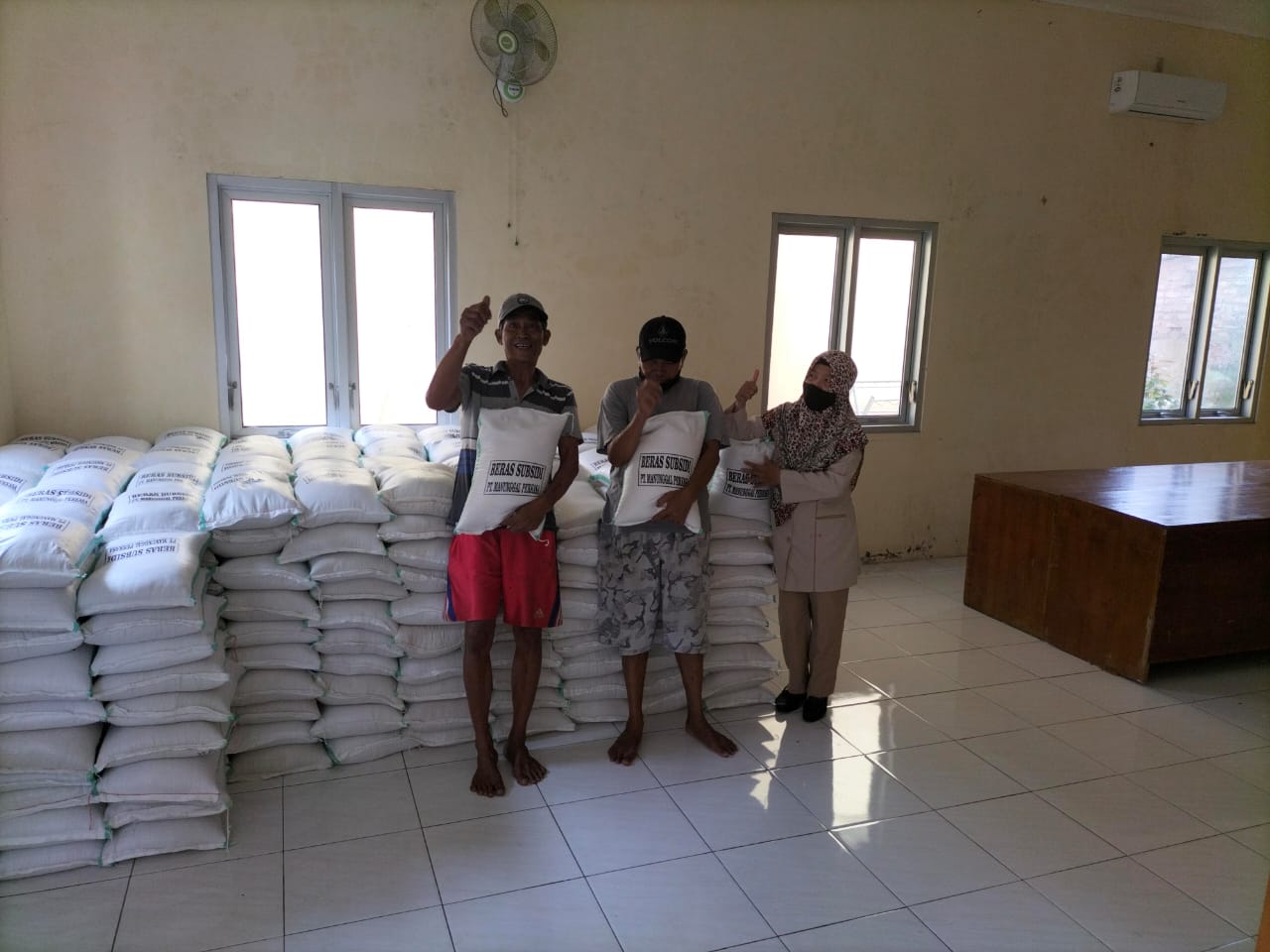 Masyarakat pra sejahtera Kelurahan Tambakreja Kec. Cilacap Selatan 