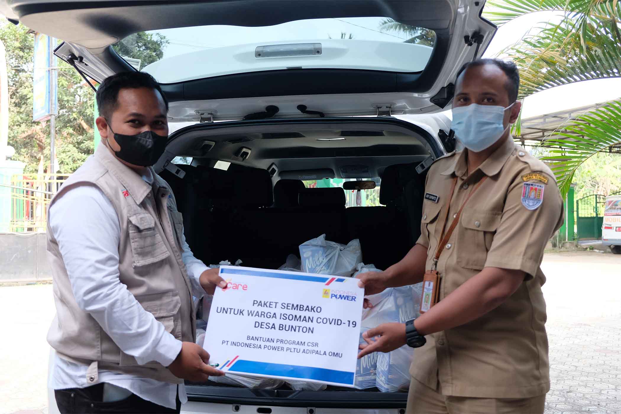Pembelian paket sembako untuk satgas covid dan  warga yang isolasi mandiri Desa Bunton
