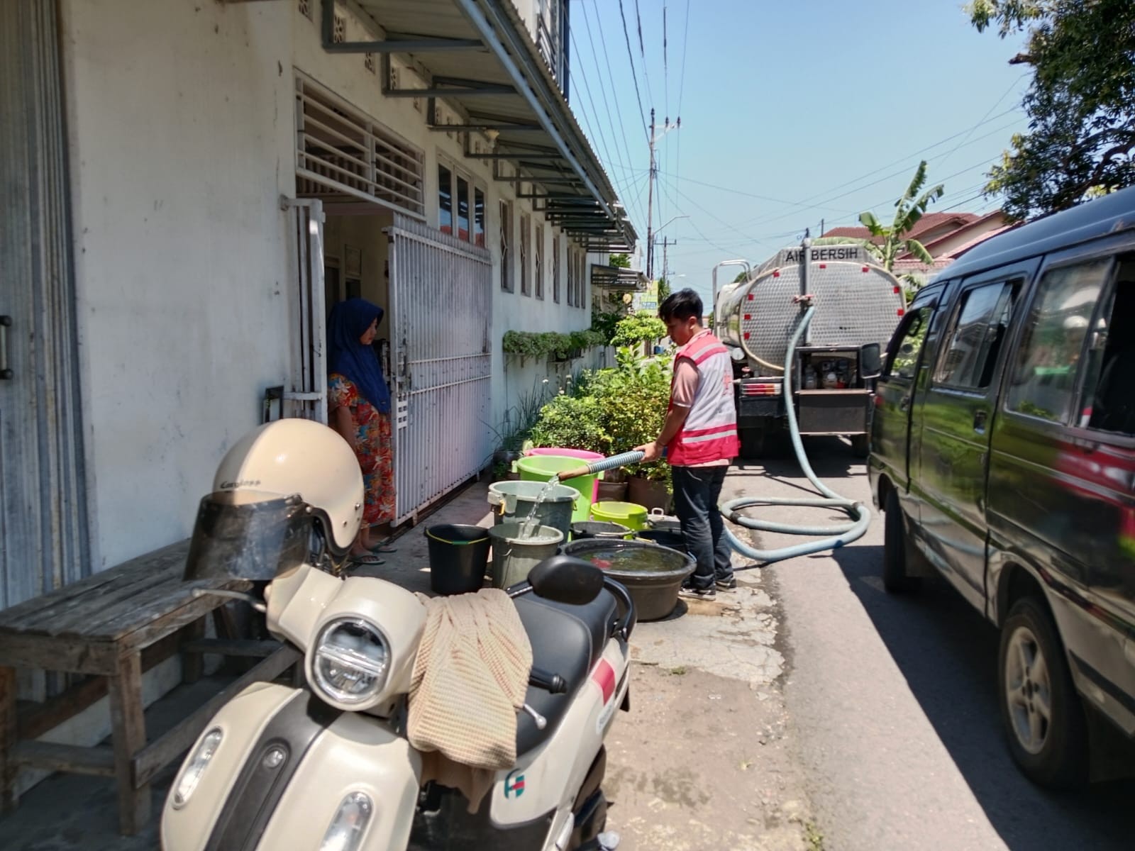 Masyarakat di Lingkungan Perusahaan
