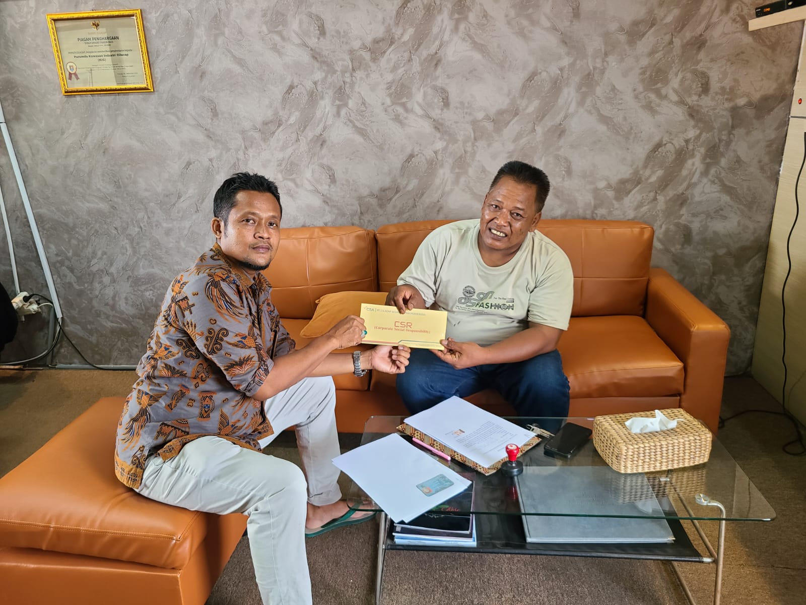  Karang taruna Rt. 04,Rw .05 Kelurahan Lomanis